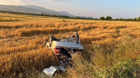 Bolu'da Tarlaya Uçan Araç Kazası
