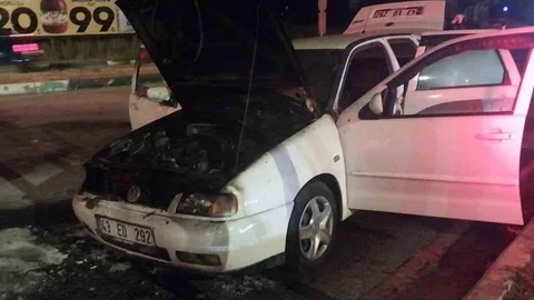 Kütahya'da Seyir Halindeki Araç Yangını