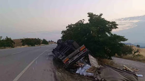 Bilecik'te Tır Kazası Yaşandı