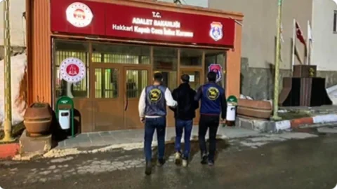 Hakkari'de 82 Aranan Şahıs Tutuklandı
