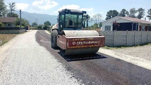 Düzce'de Köy Yolları Yenileniyor