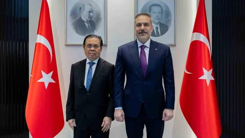 Hakan Fidan, Moro Cephesi Lideri'ni Ağırladı