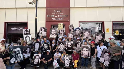 Sivas'ta 33. Yıl Anması Yapıldı