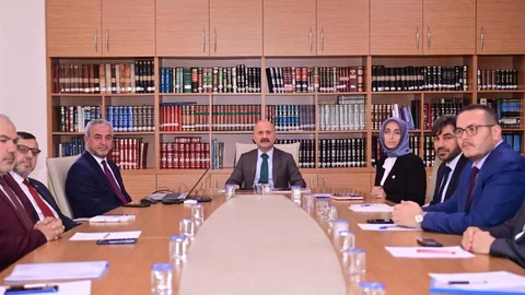 Aydın'da Vali Varol İl Müftülüğü'nü Ziyaret Etti