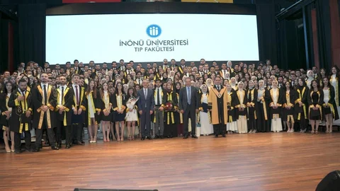 Malatya'da Tıp Fakültesi Mezuniyet Töreni