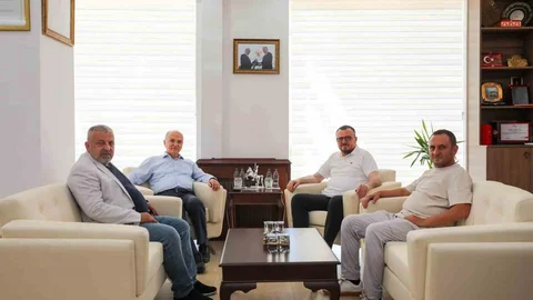 Düzce'de Başkan Özlü'ye Ziyaret