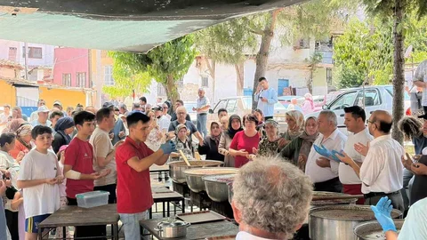 Güroluk Mahallesi Aşure Geleneği Devam Ediyor
