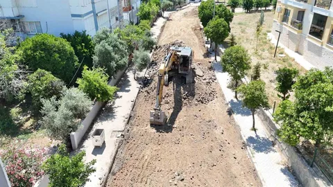 Nazilli'de Altyapı ve Park Çalışmaları Devam Ediyor