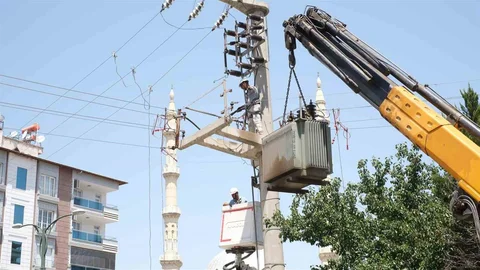 Gaziantep'te Elektrik Şebekesi Güçlendiriliyor