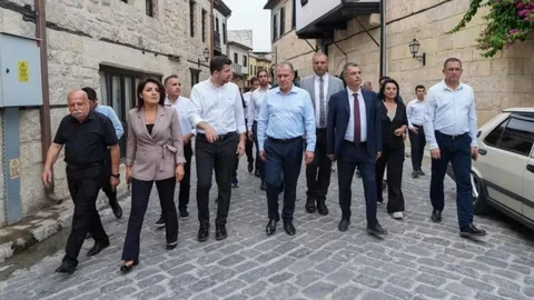 Başkan Seçer Tarsus'ta