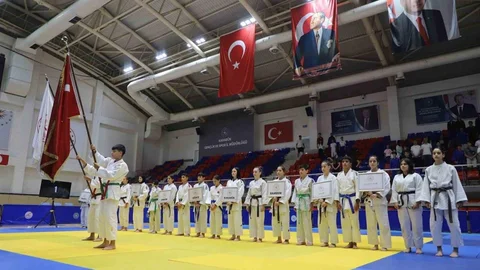Karabük'te Judo Müsabakaları Başladı