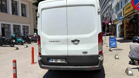 Bolu'da Panelvan Yaşlı Kadına Çarptı