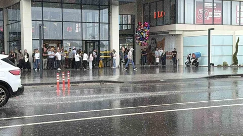 Düzce'de Sağanak Yağış Etkili Oldu