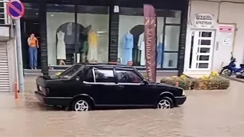 Tavşanlı’da Sağanak Yağış Sorun Yarattı