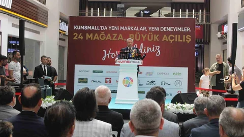 Kumsmall AVM'de 24 Yeni Mağaza Açıldı