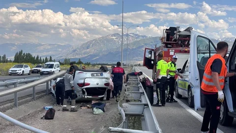 Erzincan'da Ters Dönme Kazası