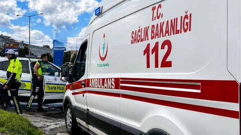 Erzincan'da Minibüs Devrildi