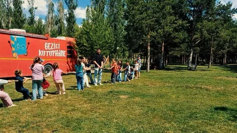 Bayburt'ta Gezici Kütüphane Etkinliği