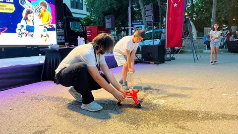 Orhaneli'de Bilim Festivali Coşkusu
