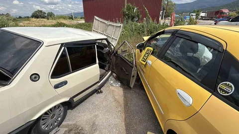 Bolu'da Trafik Kazası: 5 Yaralı