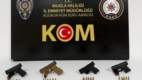 Muğla'da Ruhsatsız Silahlarla Yakalandılar