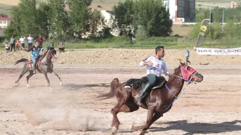 Bayburt'ta Cirit Müsabakaları Başladı
