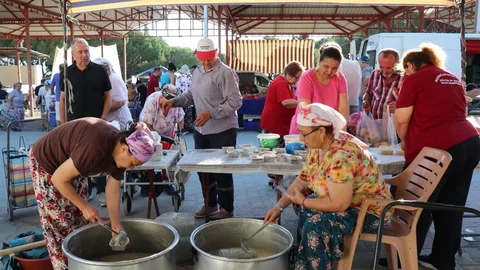 Bozdoğan'da Aşure İkramı Yapıldı