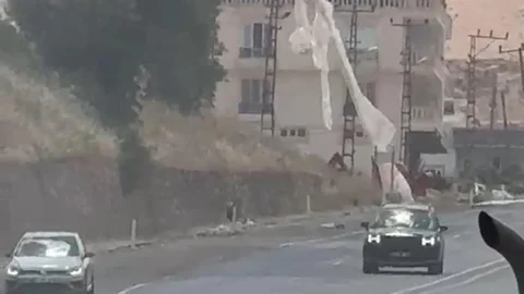 Siirt'te Elektrik Direğinde Yangın