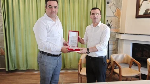 Sarıgöl'de Eğitim Müdürü Veda Programıyla Uğurlandı