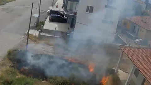 Aksaray'da Çocukların Maytapla Çıkardığı Yangın
