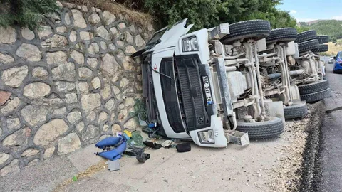 Beton Mikseri Devrildi, 1 Kişi Yaralandı