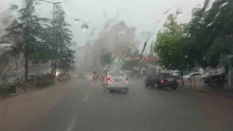 Seydişehir'de Şiddetli Yağmur Etkili Oldu