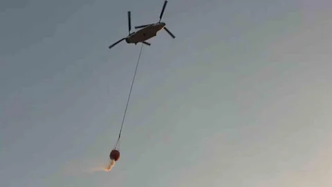 Aydın'da Yangınla Mücadele İçin Helikopter Görevde
