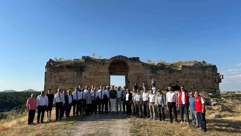 Uşak'ta Tarihi Meclis Toplantısı