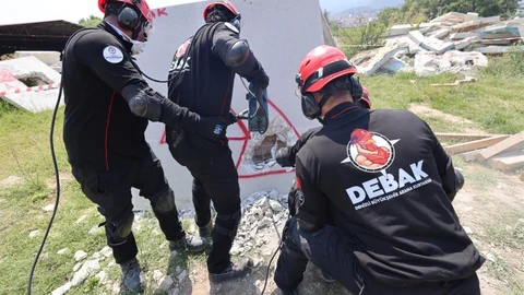 Denizli'de Arama Kurtarma Ekibi Başarıyla Akredite Oldu