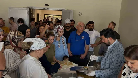 Kütahya'da Bin Kişilik Aşure İkramı