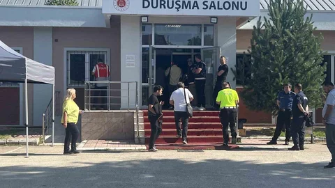 Bolu'da Tanju Özcan Davası Başladı