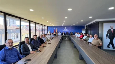 AK Parti Bilecik Heyeti STK'larla Toplandı
