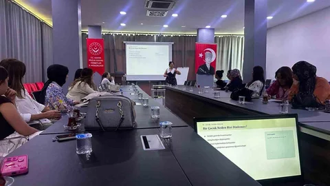 Adana'da Çocuklara İletişim Eğitimi