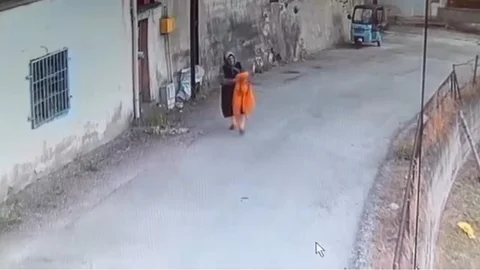 Karabük'te Elektrik Direğinden Hırsızlık Olayı