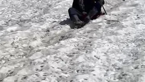 Tunceli'de Temmuz'da Kayak Keyfi