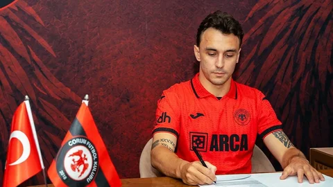 Çorum FK Gökhan Sazdağı'nı Renklerine Bağladı