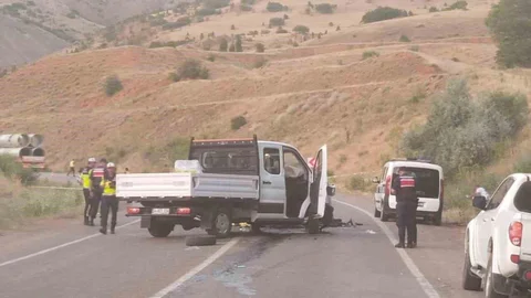 Sivas'ta Trafik Kazası: 1 Ölü, 2 Yaralı