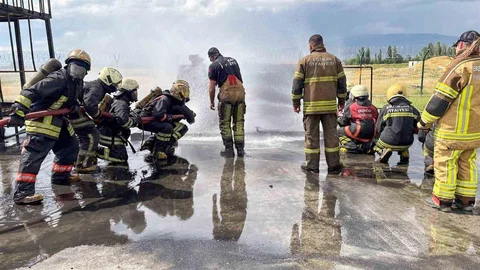 Erzincan'da İtfaiye Eğitimleri Devam Ediyor