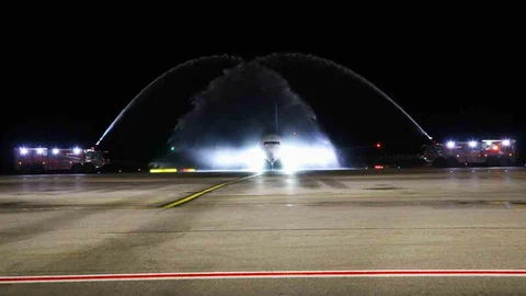 Sivas'ta AJet Uçuşları Başladı