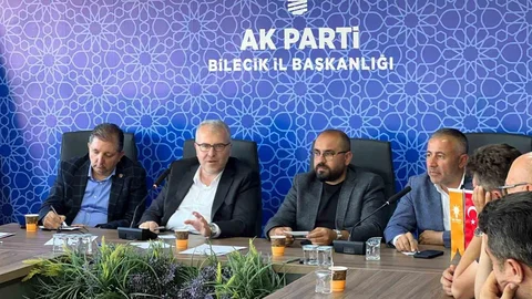 Bilecik'te Merkez İlçe Toplantısı Yapıldı