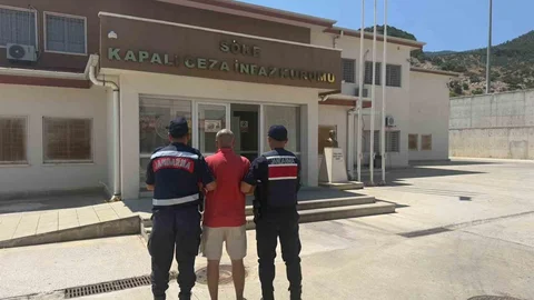 Kuşadası'nda Hırsızlık Şüphelisi Yakalandı