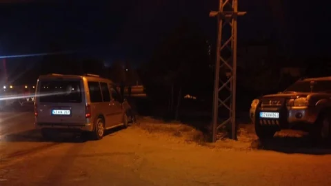 Konya Karapınar'da İki Kamyonet Çarpıştı