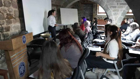 Kayseri'de Ücretsiz İngilizce Atölyesi