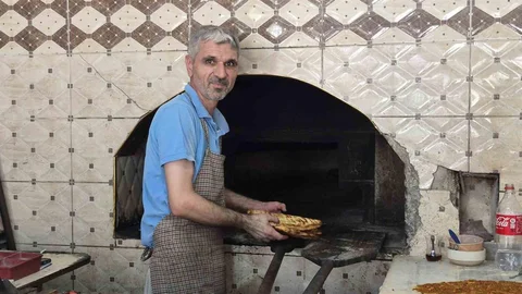 Adıyaman'da Fırın Mesaisi Devam Ediyor